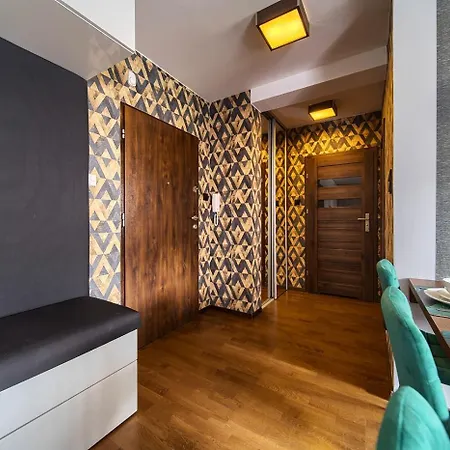 Apartment Komedy Deluxe